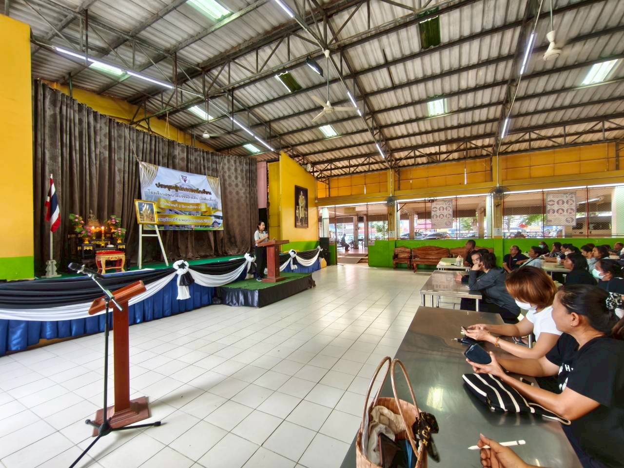 LINE_ALBUM_ประชุมผู้ปกครอง 22568_251106_65