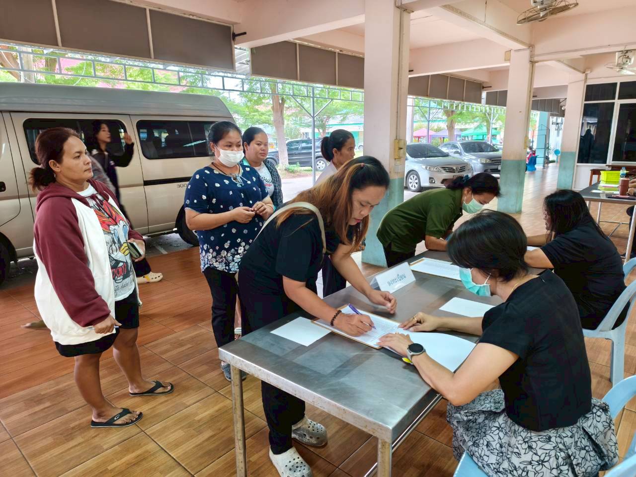 LINE_ALBUM_ประชุมผู้ปกครอง 22568_251106_94